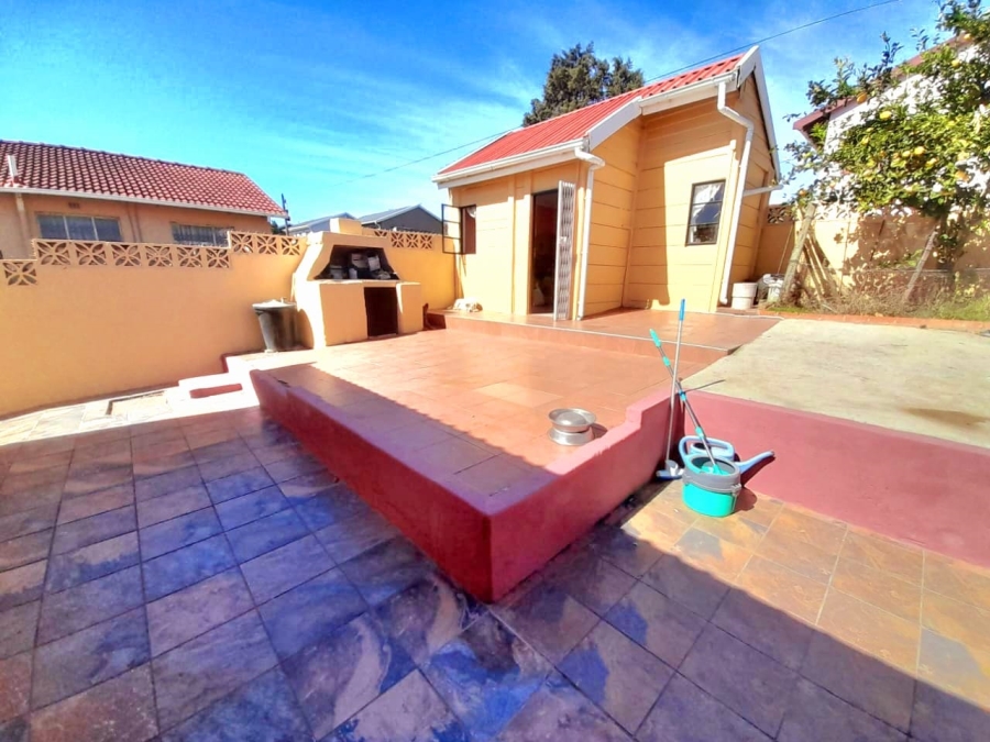 3 Bedroom Property for Sale in Mdantsane Nu 17 Eastern Cape